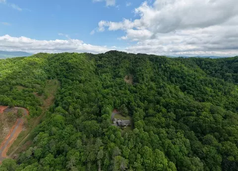 View/Area - 847 Deer Hill Rd, Murphy, NC 28906 photo 5 of 5