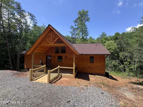 Exterior - 109 Chestnut Oaks Dr, Murphy, NC 28906 photo 2 of 6