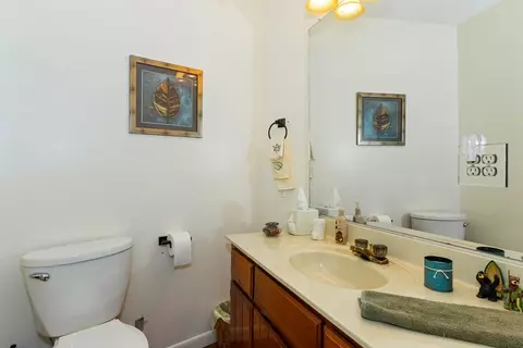Bath - 87 Snowbird Ln, Murphy, NC 28906 photo 2 of 7