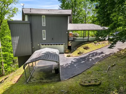 Exterior - 87 Snowbird Ln, Murphy, NC 28906 photo 2 of 11