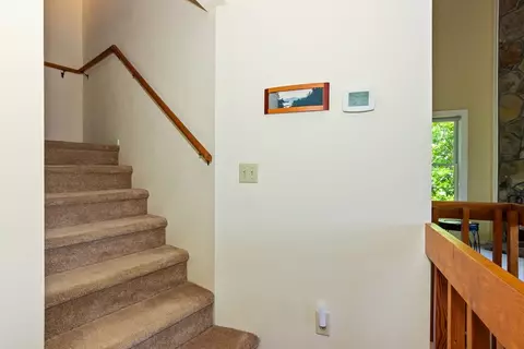 Entry Way - 87 Snowbird Ln, Murphy, NC 28906 photo 3 of 8