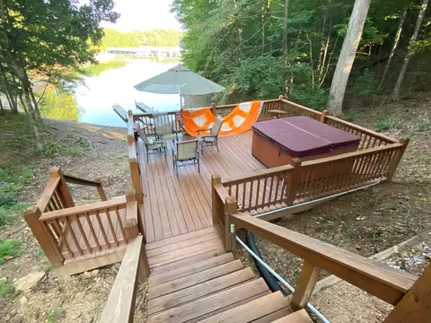 270 Marina Dr, Murphy, NC 28906