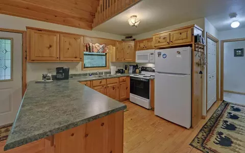 Kitchen - 100 Carvers View Trl, Murphy, NC 28906 photo 1 of 3