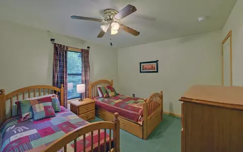 Bedroom - 100 Carvers View Trl, Murphy, NC 28906 photo 3 of 6