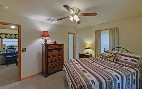 Bedroom - 100 Carvers View Trl, Murphy, NC 28906 photo 5 of 6