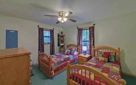 Bedroom - 100 Carvers View Trl, Murphy, NC 28906 photo 1 of 6