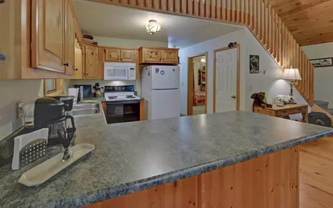 Kitchen - 100 Carvers View Trl, Murphy, NC 28906 photo 2 of 3