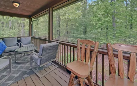 Exterior - 100 Carvers View Trl, Murphy, NC 28906 photo 7 of 20