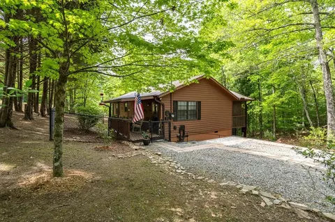 9 Settlers Crossing Way, Murphy, NC 28906