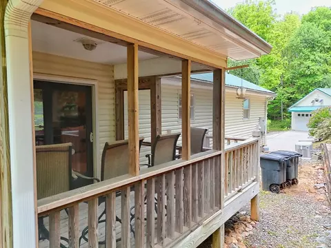 Exterior - 522 Fred Amos Rd, Murphy, NC 28906 photo 15 of 29