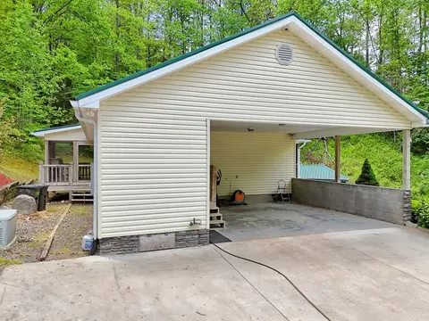 Exterior - 522 Fred Amos Rd, Murphy, NC 28906 photo 18 of 29