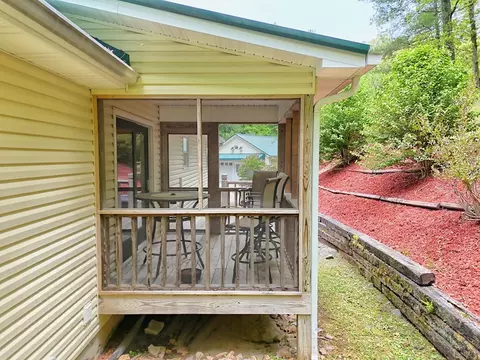 Exterior - 522 Fred Amos Rd, Murphy, NC 28906 photo 14 of 29