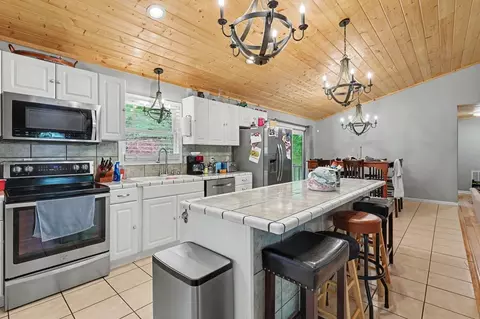 Kitchen - 522 Fred Amos Rd, Murphy, NC 28906 photo 5 of 5