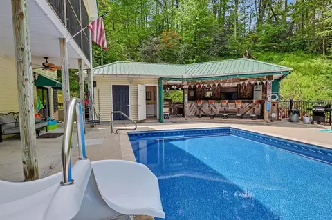 Exterior - 522 Fred Amos Rd, Murphy, NC 28906 photo 6 of 29