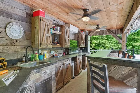 Kitchen - 522 Fred Amos Rd, Murphy, NC 28906 photo 1 of 5