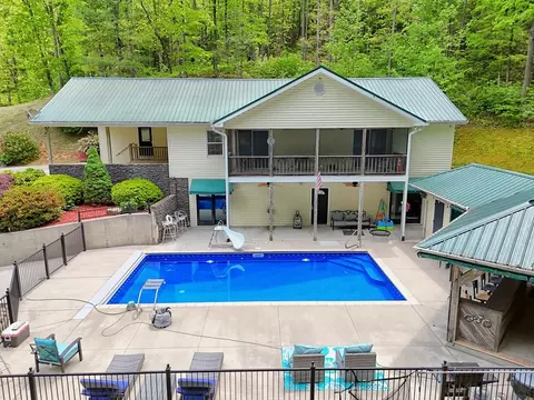 Exterior - 522 Fred Amos Rd, Murphy, NC 28906 photo 21 of 29
