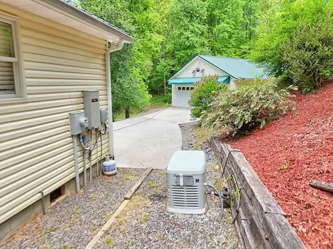 Exterior - 522 Fred Amos Rd, Murphy, NC 28906 photo 16 of 29