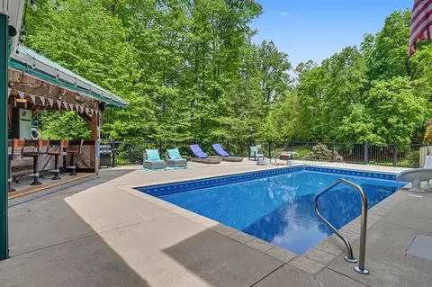 Exterior - 522 Fred Amos Rd, Murphy, NC 28906 photo 2 of 29