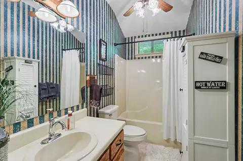 Bath - Undisclosed, Murphy, NC 28906 photo 1 of 3