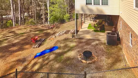 Exterior - 30 Skyline Dr, Murphy, NC 28906 photo 8 of 10