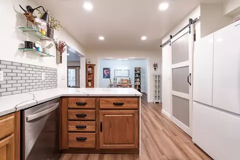 Kitchen - 30 Skyline Dr, Murphy, NC 28906 photo 4 of 7