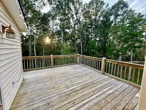 Exterior - 30 Skyline Dr, Murphy, NC 28906 photo 3 of 10