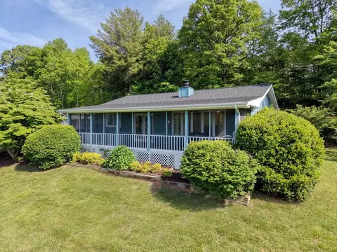 4686 Myers Chapel Rd, Hayesville, NC 28904