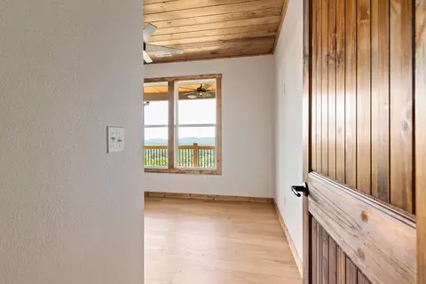 Entry Way - 590 Spring Branch Dr, Marble, NC 28905 photo 5 of 8
