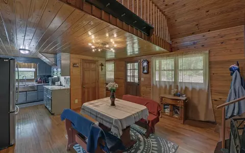Dining - 440 Beaver Ridge Rd, Murphy, NC 28906 photo 3 of 3