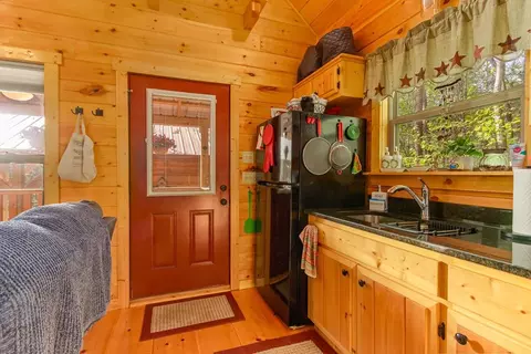 Kitchen - 72 Bentley Cv, Murphy, NC 28906 photo 1 of 3