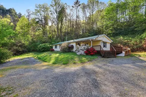 20 Bates Creek Rd, Murphy, NC 28906