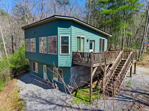 285 Peachtree Mountain Estates Rd, Murphy, NC 28906