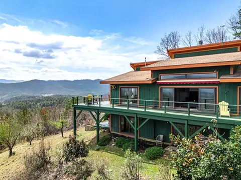 615 Sheep Knob, Brasstown, NC 28902