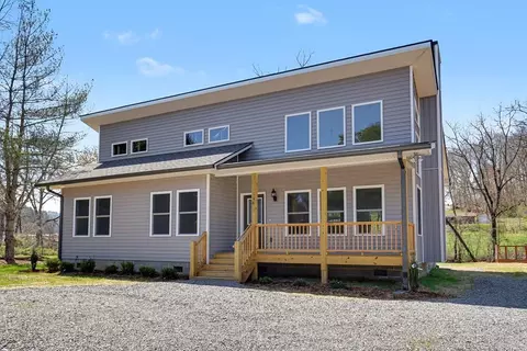195 Rivers Edge Dr, Hayesville, NC 28904