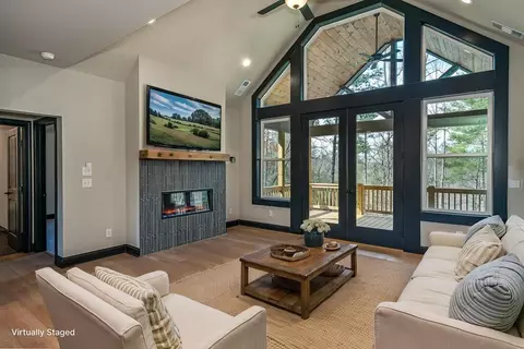 Living - 325 River Mountain Rd, Murphy, NC 28906 photo 2 of 3