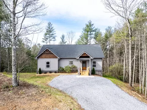 Exterior - 325 River Mountain Rd, Murphy, NC 28906 photo 9 of 10