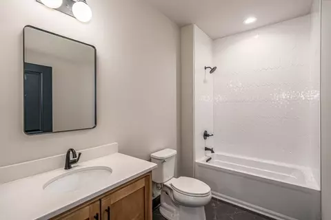 Bath - 325 River Mountain Rd, Murphy, NC 28906 photo 4 of 5