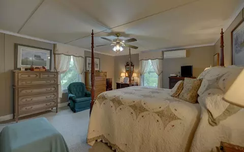 Bedroom - 1082 Valley River Ave, Murphy, NC 28906 photo 1 of 5