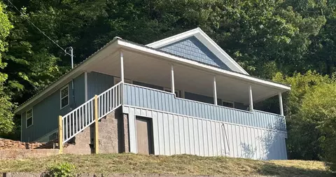 81 Hill St, Murphy, NC 28906