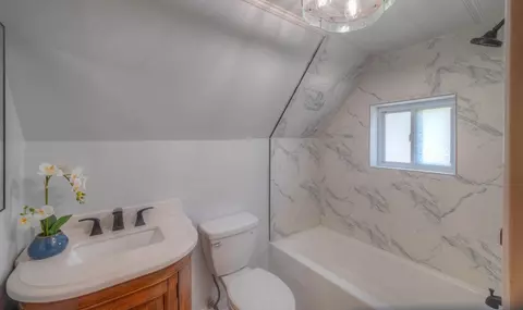 Bath - 849 Valley River Ave, Murphy, NC 28906 photo 1 of 4