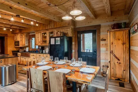 359 Whispering Wind Trl, Topton, NC 28781