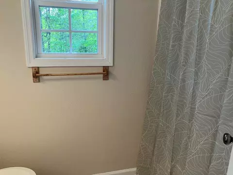 Bath - 67 Brandys Way, Murphy, NC 28906 photo 3 of 3