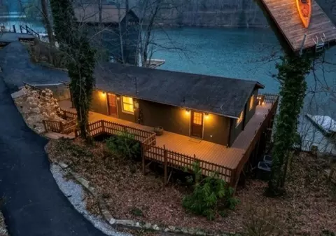 23 Moseley Way, Robbinsville, NC 28771