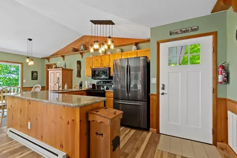 Entry Way - 124 U Drive Rd, Murphy, NC 28906 photo 2 of 3