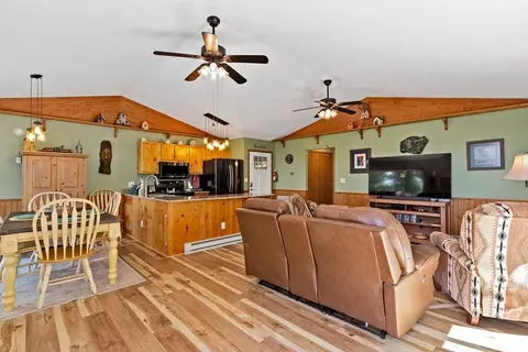 Living - 124 U Drive Rd, Murphy, NC 28906 photo 3 of 3