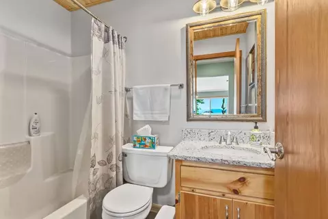 Bath - 124 U Drive Rd, Murphy, NC 28906 photo 3 of 3