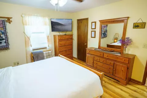 Bedroom - 45 Black Bear Trce, Murphy, NC 28906 photo 2 of 4