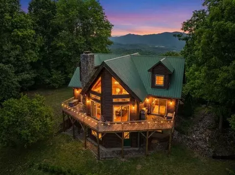 1440 Valley View Heights Ln, Andrews, NC 28901