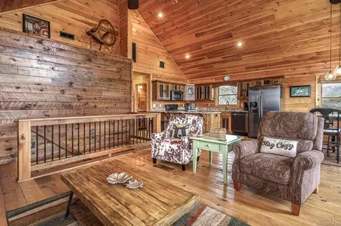 60 Silverfox Cir, Murphy, NC 28906