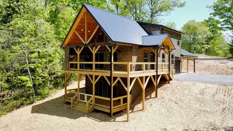 335 Sierra Cir, Murphy, NC 28906